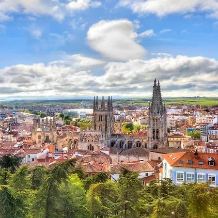 Lägenhet Atuaire Saldana A Un Paso De La Catedral, Rozando El Castillo De
