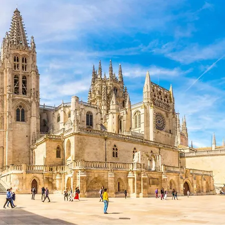Appartamento Atuaire Saldana A Un Paso De La Catedral, Rozando El Castillo De